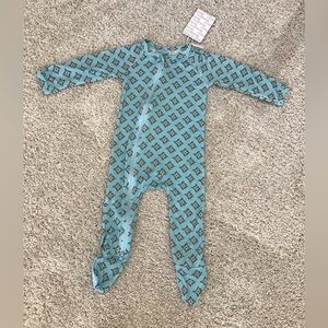 BESTAROO Geo Dreams Footie Pajamas | Size 3-6m